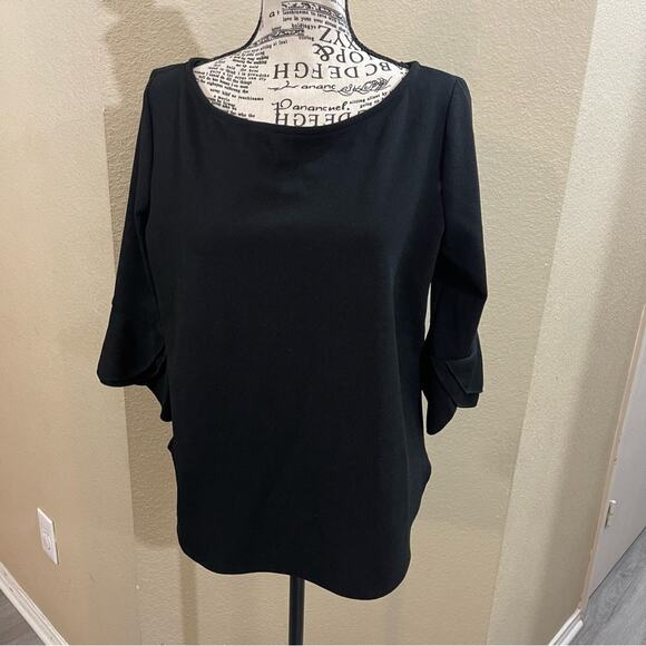 Green Envelope Tops - Green Envelope LA blouse size medium‎